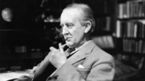Tolkien'ın 1968 röportajı yayımlandı: "İyilik, kötülüğün kapısını aralar" diye uyardı