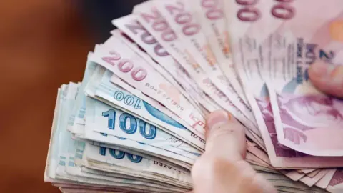 Yozgat'ta Emeklilerin Gündemi: 23 Bin 552 TL En Düşük Maaş ve Kök Maaş Detayları
