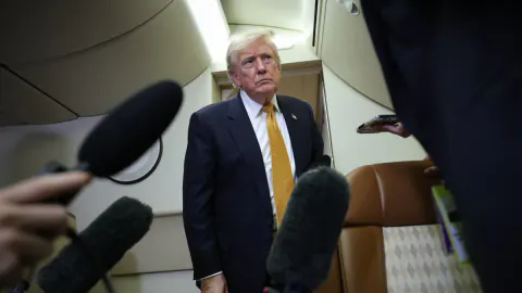 ABD'de Trump'ın IRS Davasında Şok Karar: Hakim 'Yargısal Meşruiyet' Çabasını Reddetti ABD'de Trump'ın IRS Davasında Şok Karar: Hakim 'Yargısal Meşruiyet' Çabasını Reddetti