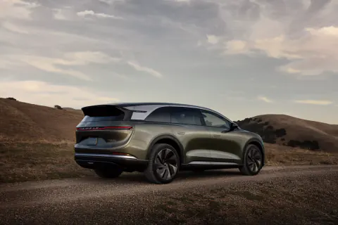2026 Lucid Gravity Touring İncelemesi: Lüks Elektrikli SUV Segmentinde Yeni Dönem 2026 Lucid Gravity Touring İncelemesi: Lüks Elektrikli SUV Segmentinde Yeni Dönem