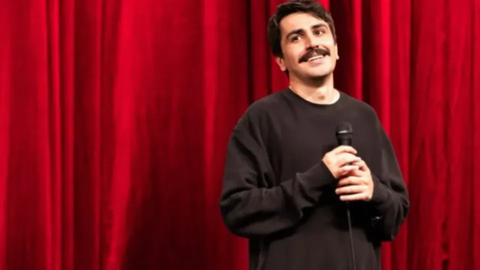 Deniz Göktaş'ın Gösterilerine Erişim Engeli: Mizah ve Sansür Tartışması görseli