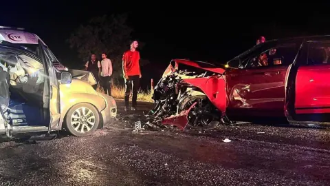 Karacaören'de feci trafik kazası: 2 ölü, 4 yaralı