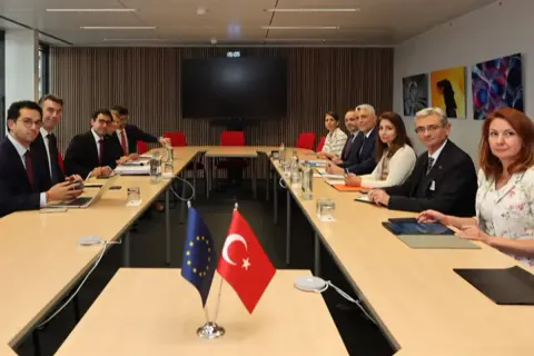Bakan Bolat ve Séjourné: Gümrük Birliği Modernizasyonu ve Vize Serbestisi Gündemde