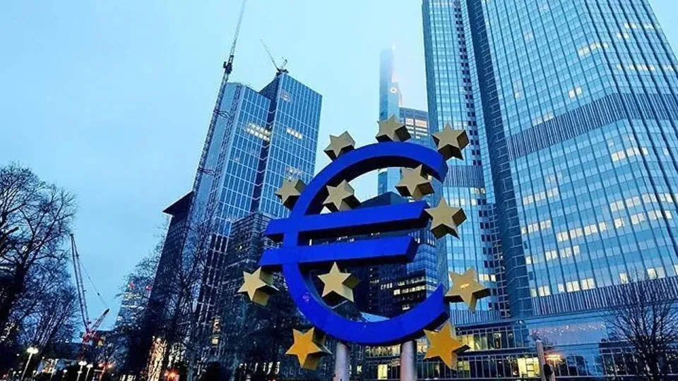 ECB Yönetim Kurulu Üyesi Pierre Wunsch'tan Faiz Artırımı Sinyali görseli