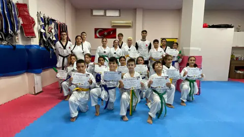 Alanya Budo Spor Kulübü'nden 40 sporcuya kuşak sınavı heyecanı