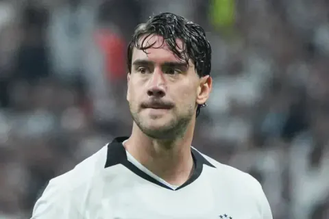 Beşiktaş'ta Vlahovic iyi haber: Saha dönüşü başladı, Kocaelispor maçı için umut