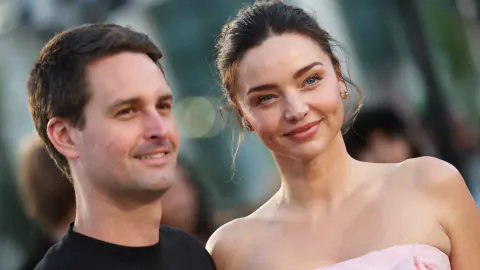 Miranda Kerr ve Evan Spiegel'dan Dev Bağış: 550 Milyon Dolarlık Tıbbi Borç Hamlesi