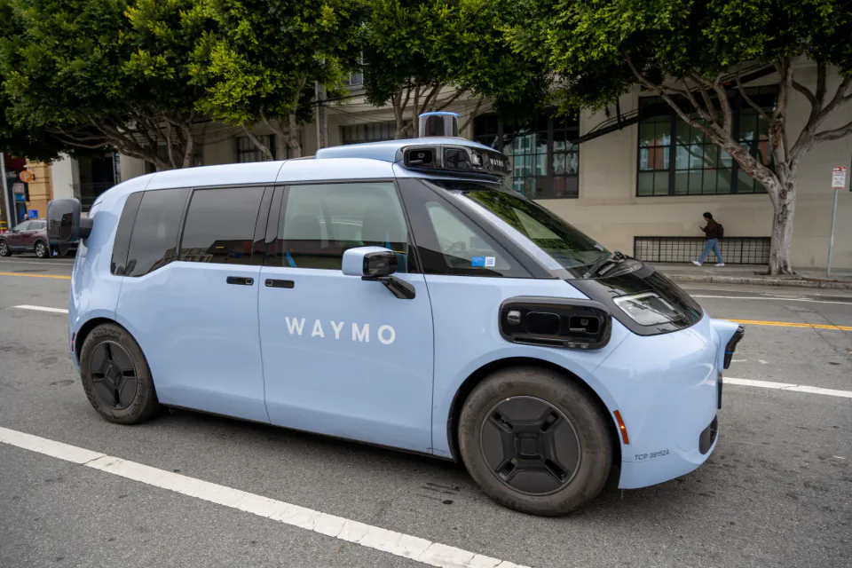 Waymo Singapur'a geliyor: 2028'de robotaksi hizmeti hedefleniyor görseli