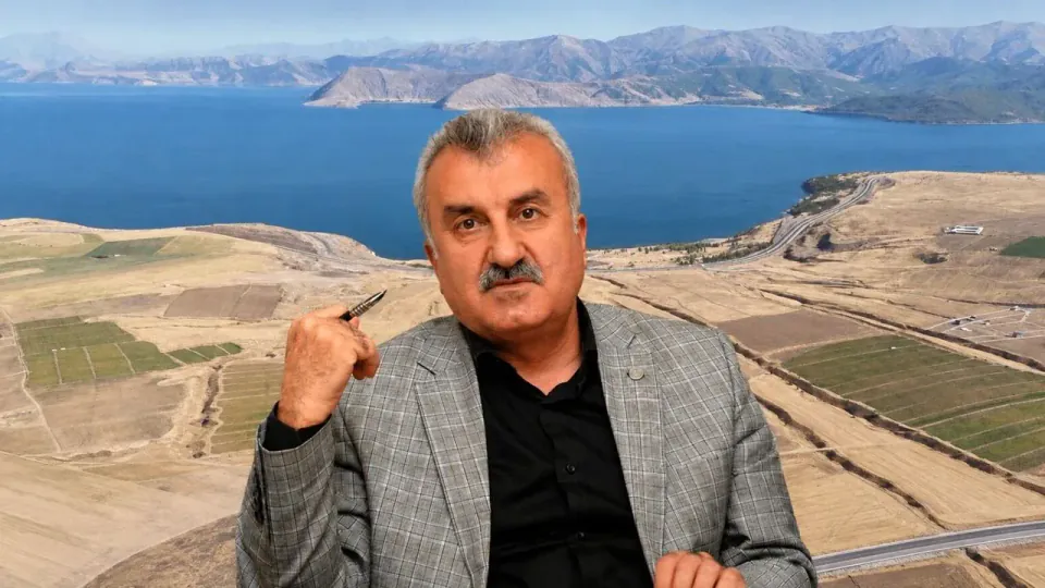 Tatvan'daki 'Çöplük' Alanı İçin Kritik Uyarı: Arkeolojik Mirasın Korunması Çağrısı görseli