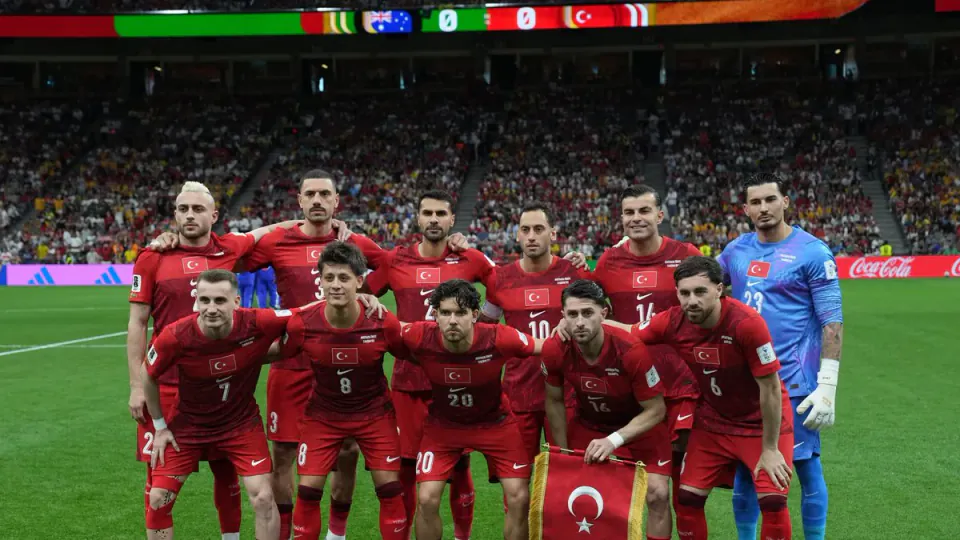 Dünya Kupası'nda Kritik Viraj: Türkiye - Paraguay Maçı ve TFF Krizi görseli