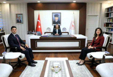Bartın Valisi Dr. Nurtaç Arslan, QNB Finansbank Yeni Şube Müdürü Ebru Eryılmaz'ı Kabul Etti