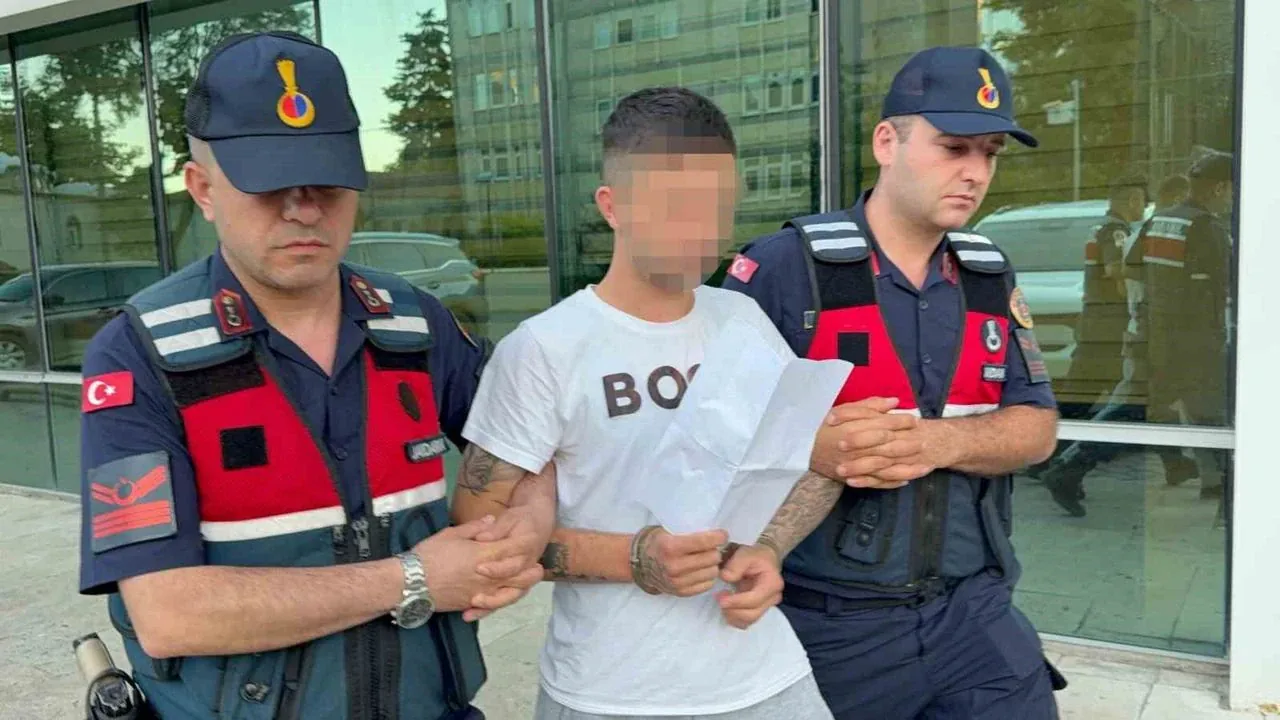 Samsun Atakum'da Zehir Tacirine Geçit Yok: 19 Yaşındaki Genç Tutuklandı Samsun Atakum'da Zehir Tacirine Geçit Yok: 19 Yaşındaki Genç Tutuklandı