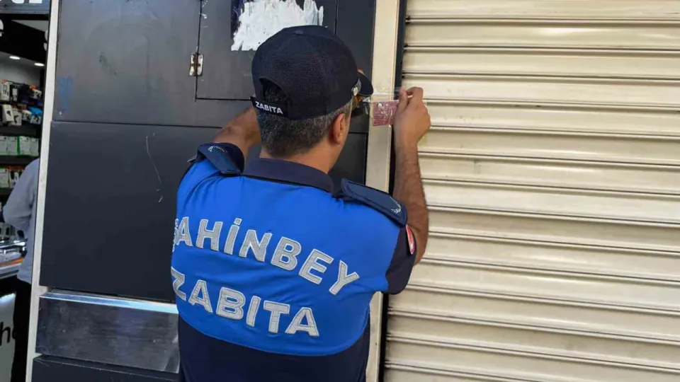 Gaziantep'te ünlü dönerci 15 gün kapatıldı: Bozulmuş ürün tespiti görseli