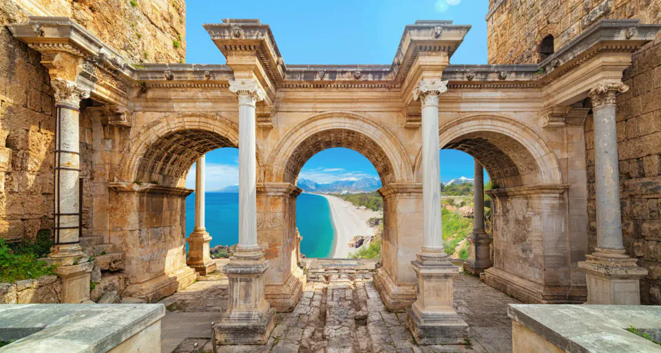 Antalya'da Kültürel Diplomasi Hamlesi: Dünyanın Dev Şehirlerine Temsilcilik Hedefi görseli
