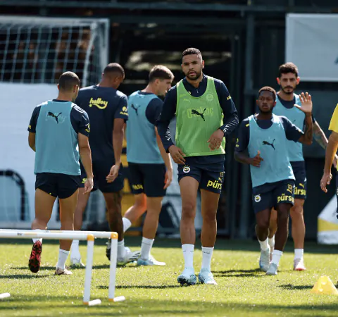 Fenerbahçe'den Mauro Transferi Hamlesi: PSV ile Pazarlıklarda Kritik Eşik
