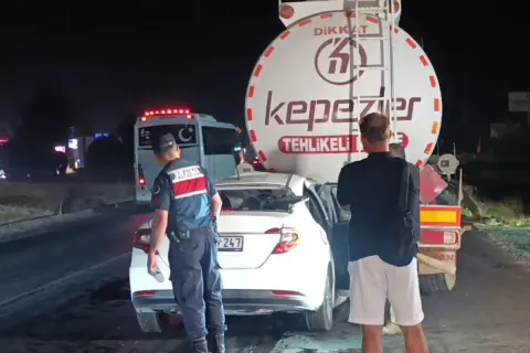 Antalya'da tanker çarpması: Cezaevi memuru 100 metre sürüklendikten sonra hayatını kaybetti