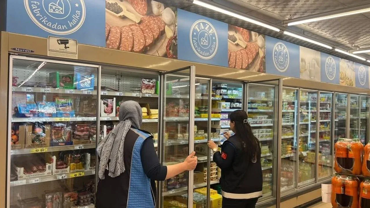 Silopi Belediyesi Marketlerde Denetimlere Devam Ediyor Silopi Belediyesi Marketlerde Denetimlere Devam Ediyor
