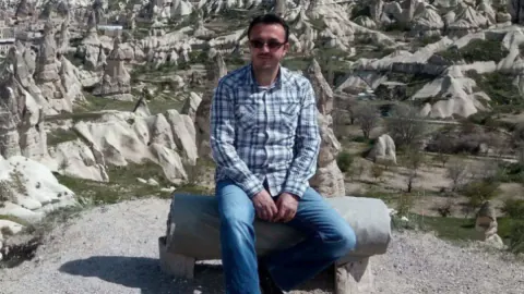 Nar'da acı kayıp: Eski Belediye Başkanı Yusuf Kurugöllü'nün yakını Seyit Kurugöllü vefat etti