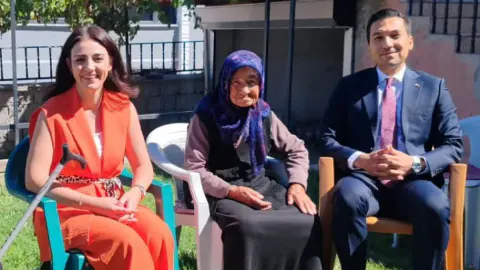 Kozaklı Kaymakamı 112 yaşındaki Gülsüm Çekiç'i ziyaret etti: Devlet her zaman yanınızda