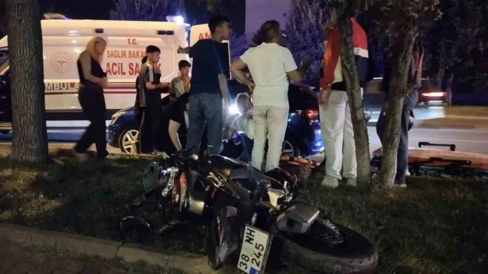 Kayseri Melikgazi'de trafik kazası: Motosiklet sürücüsü yaralandı görseli