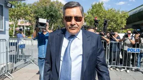Melih Gökçek'in gelini Hülya Gökçek adli kontrolle serbest bırakıldı