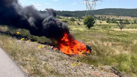 Kütahya Tavşanlı'da Feci Kaza: Devrilen Otomobil Alev Aldı, 5 Yaralı
