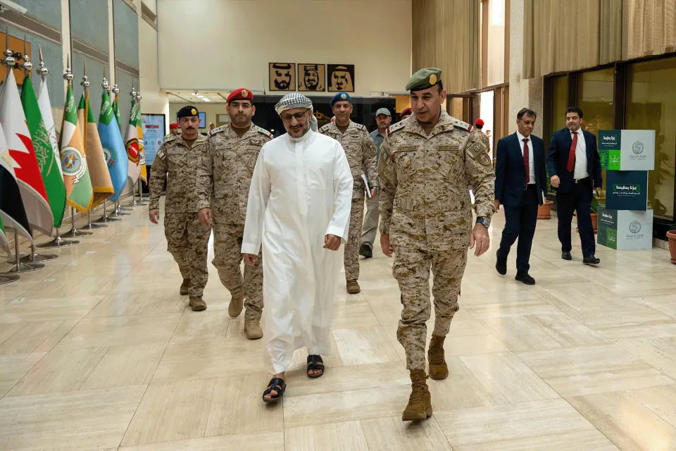 Suudi Komutanı El-Selman ve Yemen'li Tarık Saleh, Riad'da batı sahili gerilimini ele aldı görseli