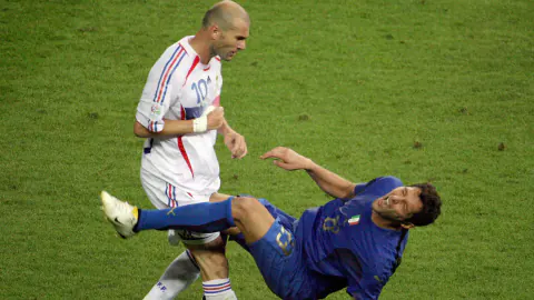 Zidane ve Materazzi Arasındaki O Kafa Atma: Tarihin En Tartışmalı Anı