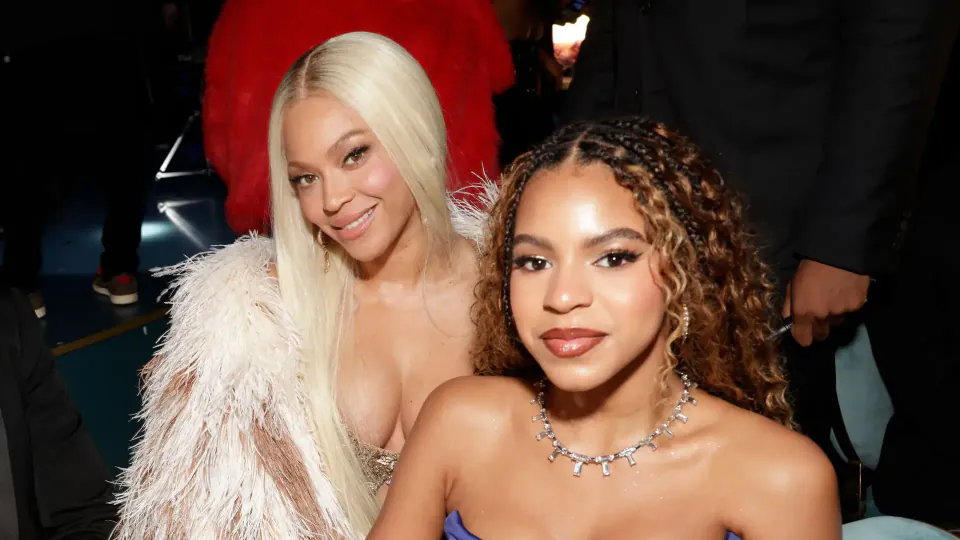Blue Ivy Carter'dan Sahnede Sürpriz: Beyoncé'nin Kopyası Gibi Göründü görseli