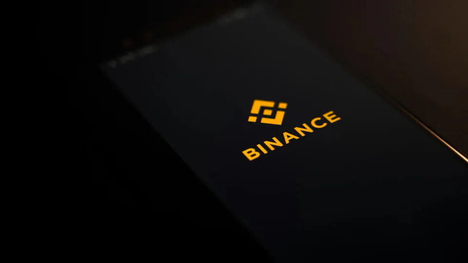 Binance'ın Yeni Uyumluluk Kuralları Polisin Veri Erişimini Zorlaştırıyor görseli