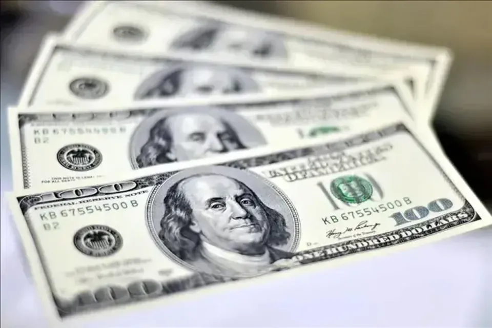 Dolar 48,29 TL'den Açıldı: Enflasyon Baskısı Pariteyi İttirdi görseli