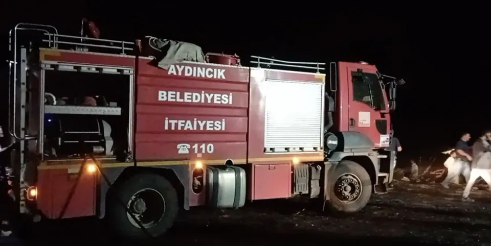 Yozgat Aydıncık'ta Hububat Ekili Alanda Yangın görseli