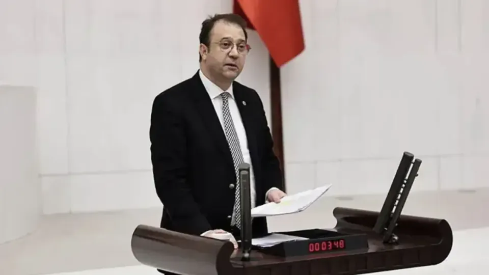 Milletvekili İnan Akgün Alp'ten Yeni Parti İçin Sert Eleştiriler görseli