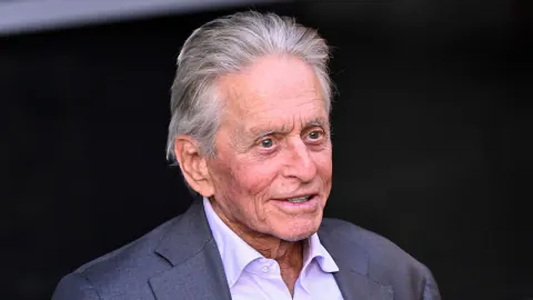Michael Douglas ve Kathleen Turner: 40 Yıllık 'Gizli Aşk' İtirafı ve 1983 Gerçekleri