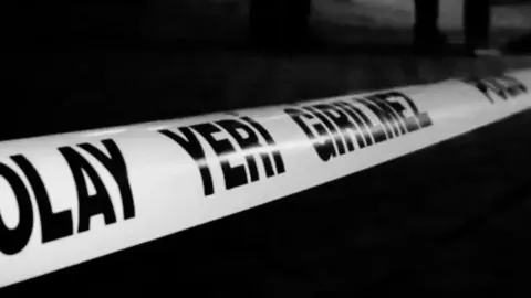 Samsun'da feci kaza: Kalp krizi geçiren sürücü ağaçlık alana daldı Samsun'da feci kaza: Kalp krizi geçiren sürücü ağaçlık alana daldı