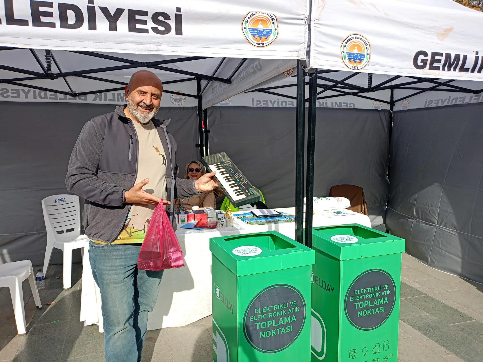 Bayburt Lisesi'nden anlamlı çevre hamlesi: Elektronik atıklar geri dönüşüme Bayburt Lisesi'nden anlamlı çevre hamlesi: Elektronik atıklar geri dönüşüme