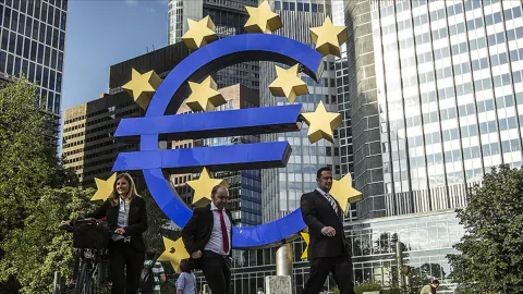 ECB Faiz Kararı: Merkez Bankası Enflasyon Savaşında Yeni Adım Attı