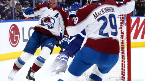 Avalanche - Maple Leafs: MacKinnon Liderliğinde Ev Sahibi Favorit, Toronto'da Bobrovsky ve Marchenko Yeni Dönem