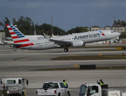 American Airlines Uçuşları Sistemsel Arızadan Sonra Yeniden Başladı