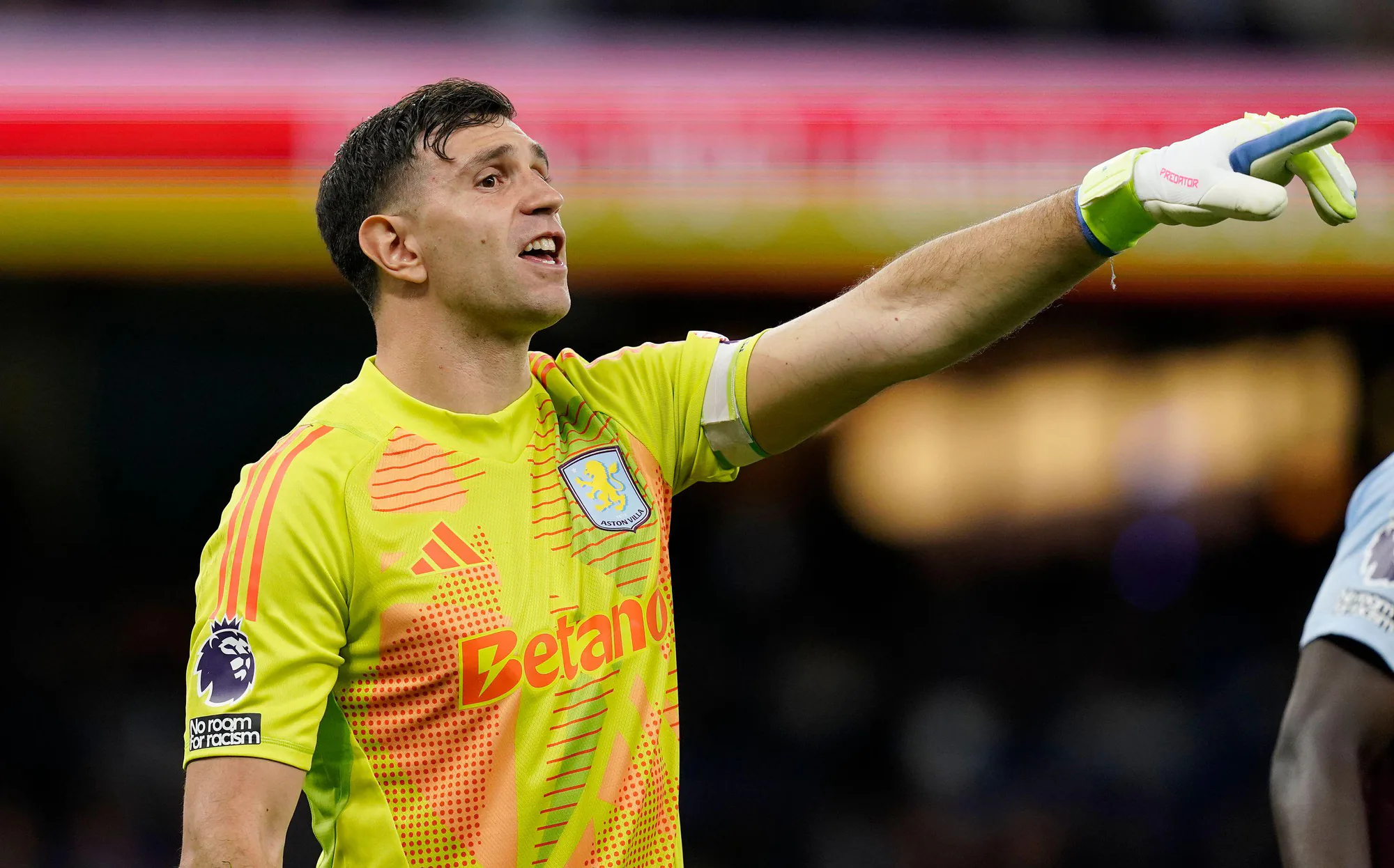 Juventus'ta Emiliano Martinez Operasyonu: Aston Villa'da Köprüler Atıldı Juventus'ta Emiliano Martinez Operasyonu: Aston Villa'da Köprüler Atıldı