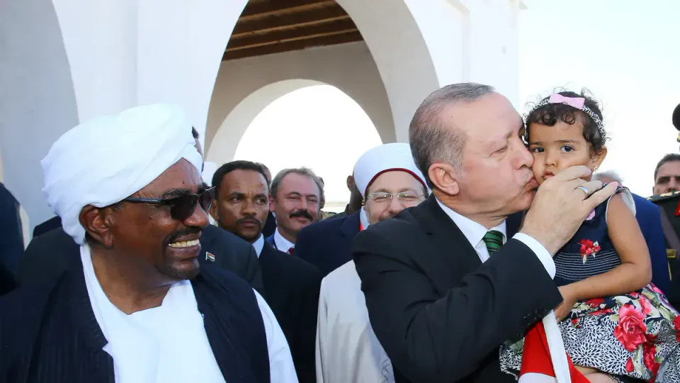 Türkiye'nin Diplomatik Rolü: Ankara'nın Küresel Krizlerdeki Dengeleri görseli