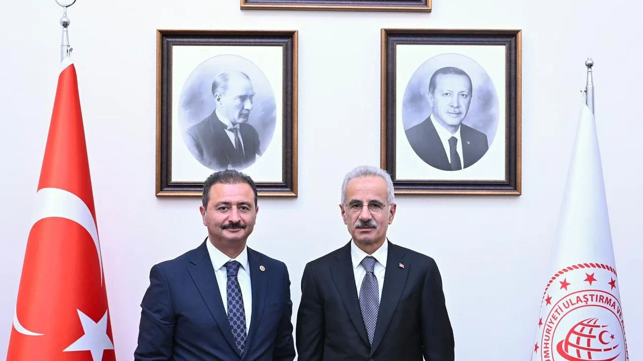Tokat'ta Ulaşım Hamlesi: Reşadiye-Tozanlı Grup Yolu Projesi Masaya Yatırıldı Tokat'ta Ulaşım Hamlesi: Reşadiye-Tozanlı Grup Yolu Projesi Masaya Yatırıldı