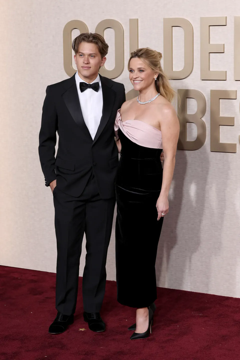 Reese Witherspoon'un Gizemli Sevgilisi Oliver Haarmann Kimdir? görseli
