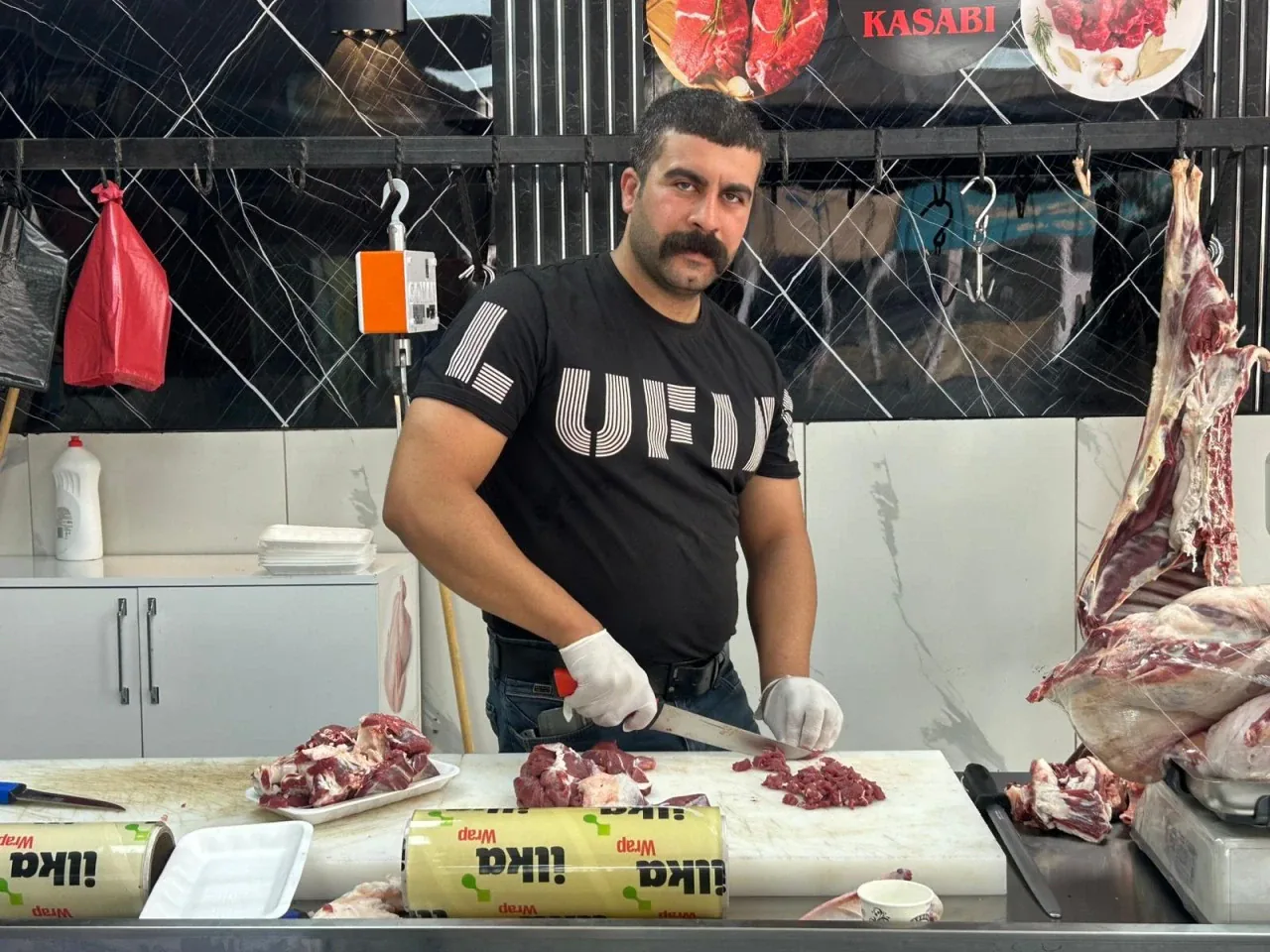 Kurtalan'da et satışları yaz durgunluğunda: Sonbaharda hareketlenme beklentisi, koyun eti 650 TL Kurtalan'da et satışları yaz durgunluğunda: Sonbaharda hareketlenme beklentisi, koyun eti 650 TL