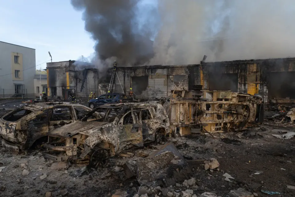 Rusya, ABD Temsilcisinin Ayrılmasıyla Kiev'i Yoğun Vurdu: 3 Günlük Mola Bitti görseli