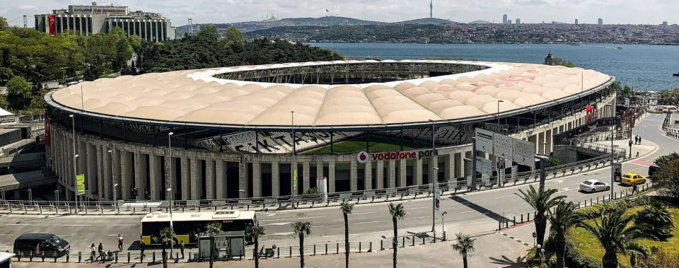 Tüpraş Stadyumu'nda Dev Konser Gecesi: Blok3 Sahne Alıyor görseli
