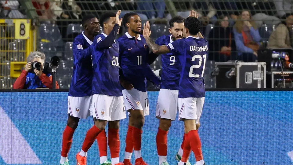 Zidane'in Fransa'sı Son Dakikada Kazandı, İtalya Türkiye'yi 4-1 Yıktı görseli