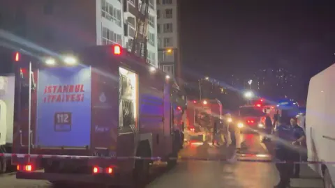 Esenyurt'ta 14 Katlı Binada Yangın Paniği: 13 Kişi Kurtarıldı