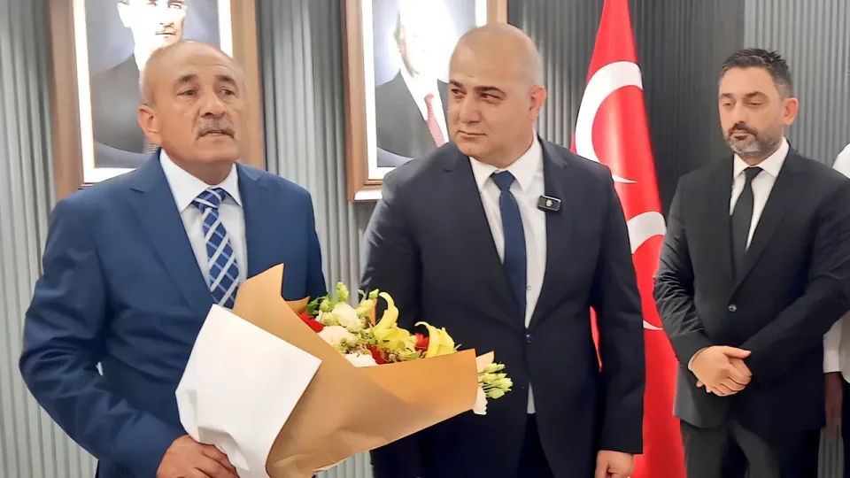 MHP Adana'da Bayrak Değişimi: Hakan Yıldırım Göreve Başladı görseli