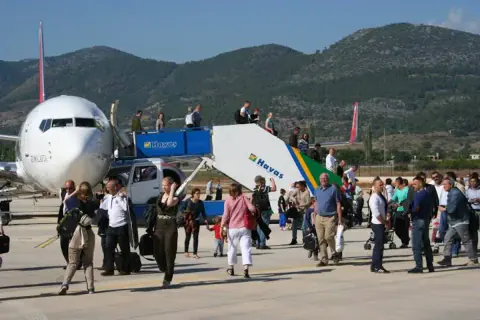 Gazipaşa-Alanya Havalimanı'nda Şok Düşüş: Yolcu Sayısı Yüzde 12 Azaldı
